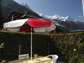  2 Pièces+Terrasse CHAMONIX CENTRE  Шамони